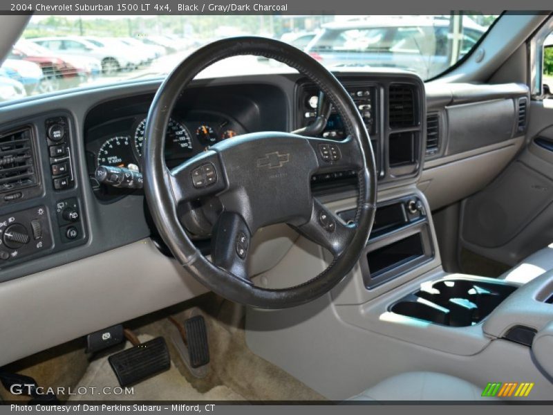 Black / Gray/Dark Charcoal 2004 Chevrolet Suburban 1500 LT 4x4