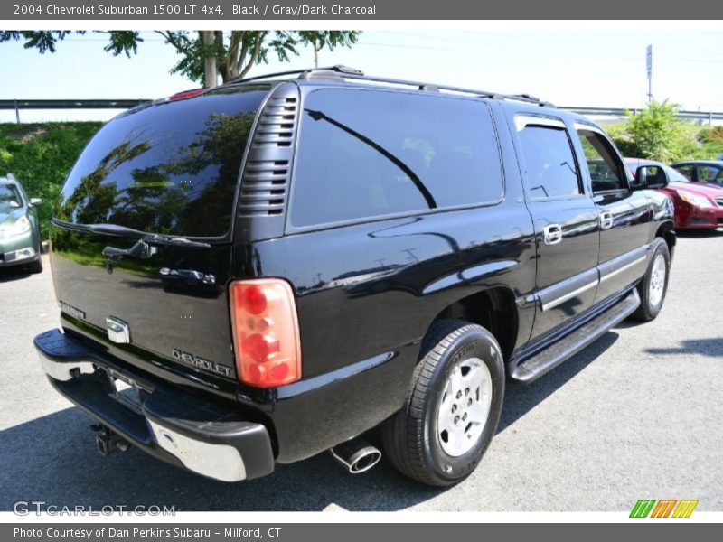 Black / Gray/Dark Charcoal 2004 Chevrolet Suburban 1500 LT 4x4