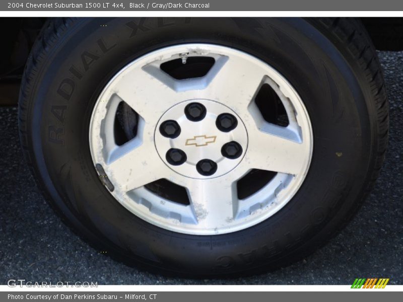 Black / Gray/Dark Charcoal 2004 Chevrolet Suburban 1500 LT 4x4
