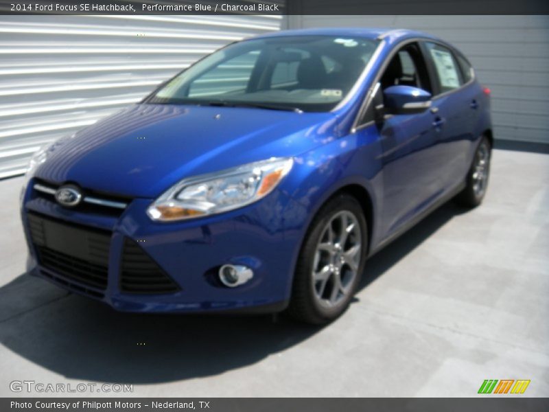 Performance Blue / Charcoal Black 2014 Ford Focus SE Hatchback