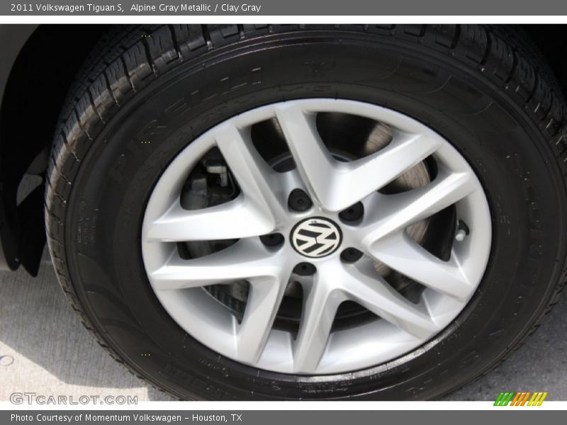 Alpine Gray Metallic / Clay Gray 2011 Volkswagen Tiguan S