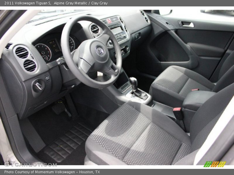 Alpine Gray Metallic / Clay Gray 2011 Volkswagen Tiguan S