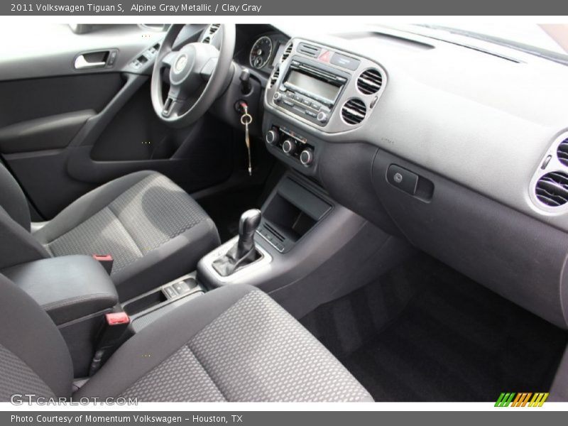 Alpine Gray Metallic / Clay Gray 2011 Volkswagen Tiguan S