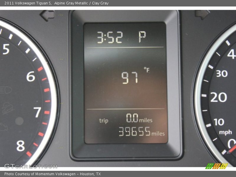 Alpine Gray Metallic / Clay Gray 2011 Volkswagen Tiguan S