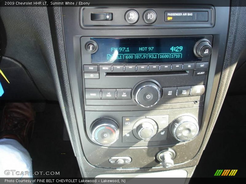 Summit White / Ebony 2009 Chevrolet HHR LT