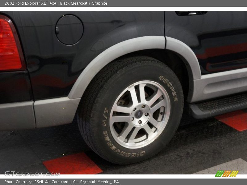 Black Clearcoat / Graphite 2002 Ford Explorer XLT 4x4