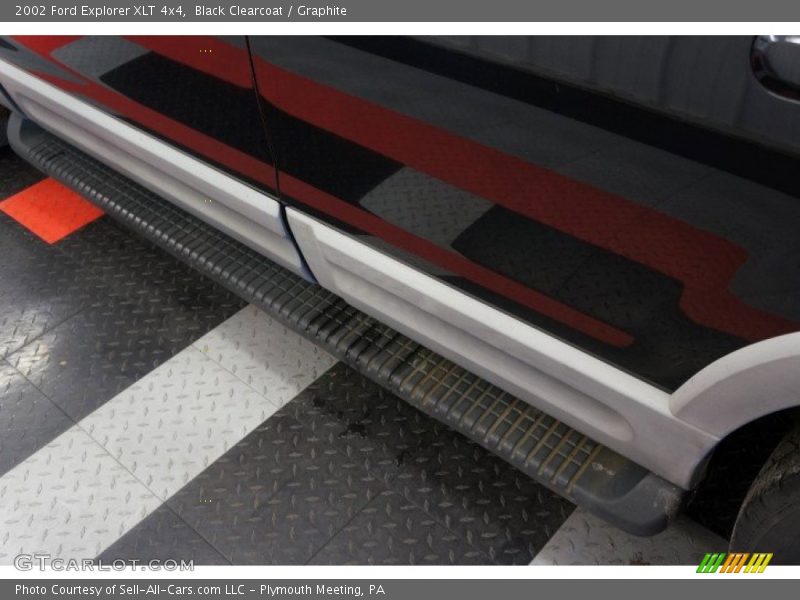 Black Clearcoat / Graphite 2002 Ford Explorer XLT 4x4