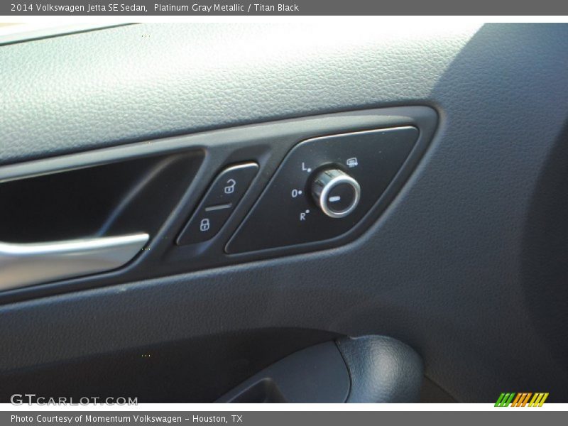 Platinum Gray Metallic / Titan Black 2014 Volkswagen Jetta SE Sedan