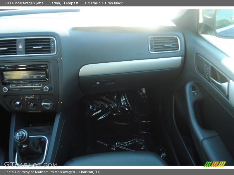 Tempest Blue Metallic / Titan Black 2014 Volkswagen Jetta SE Sedan