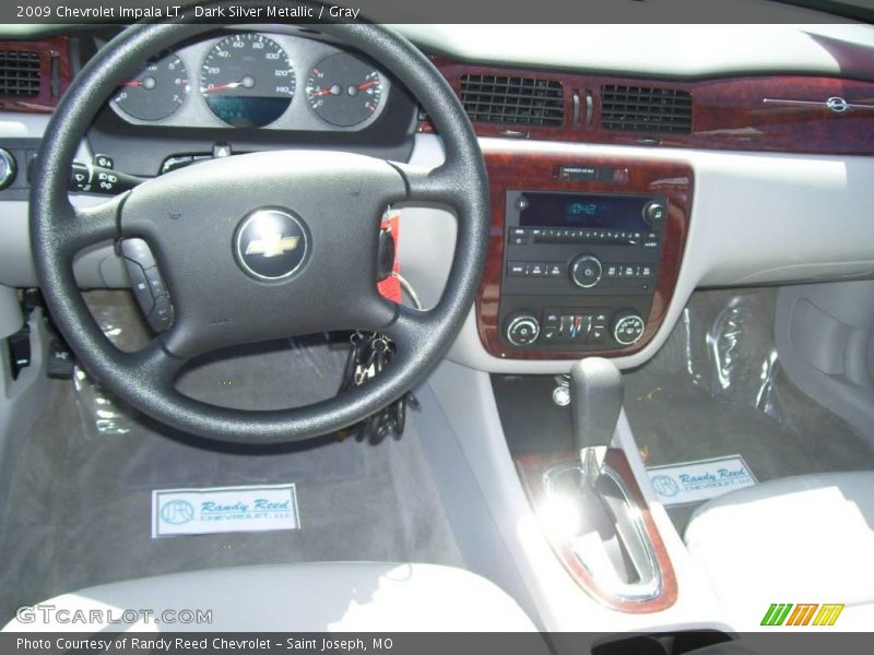 Dark Silver Metallic / Gray 2009 Chevrolet Impala LT