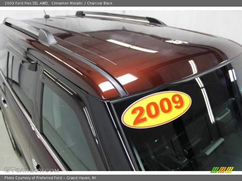 Cinnamon Metallic / Charcoal Black 2009 Ford Flex SEL AWD