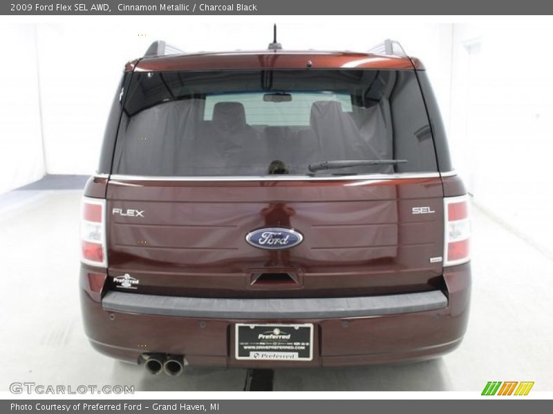 Cinnamon Metallic / Charcoal Black 2009 Ford Flex SEL AWD