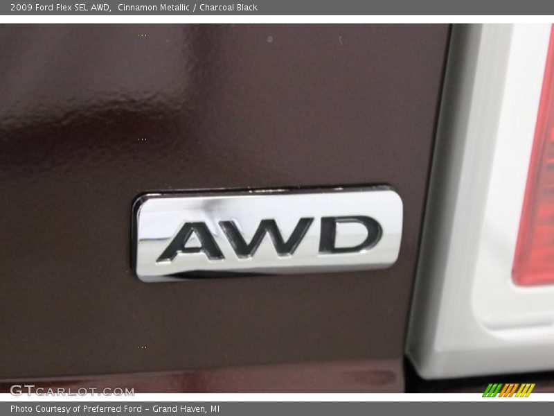Cinnamon Metallic / Charcoal Black 2009 Ford Flex SEL AWD