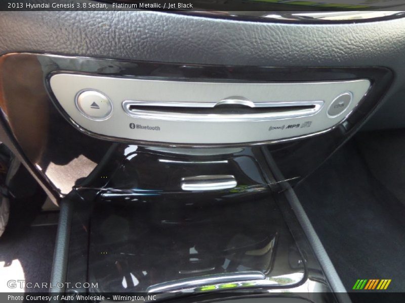 Platinum Metallic / Jet Black 2013 Hyundai Genesis 3.8 Sedan
