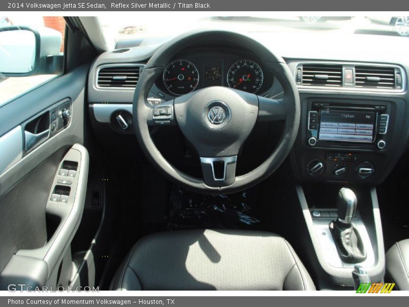 Reflex Silver Metallic / Titan Black 2014 Volkswagen Jetta SE Sedan