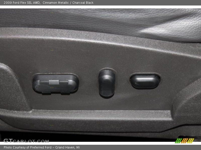 Cinnamon Metallic / Charcoal Black 2009 Ford Flex SEL AWD