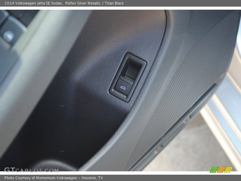 Reflex Silver Metallic / Titan Black 2014 Volkswagen Jetta SE Sedan