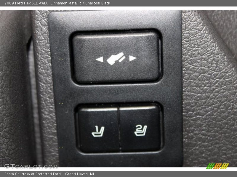 Cinnamon Metallic / Charcoal Black 2009 Ford Flex SEL AWD