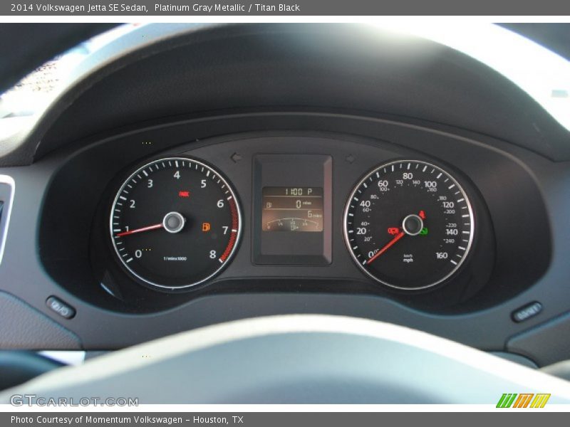 Platinum Gray Metallic / Titan Black 2014 Volkswagen Jetta SE Sedan