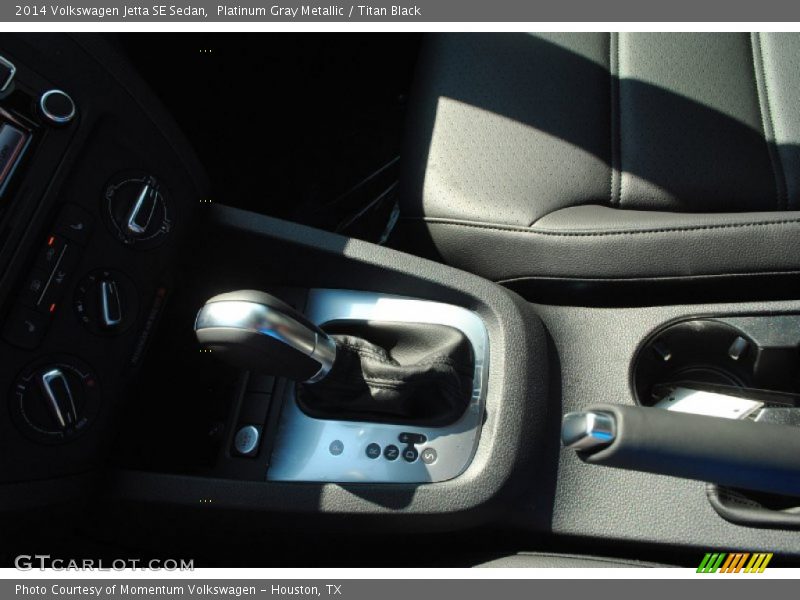 Platinum Gray Metallic / Titan Black 2014 Volkswagen Jetta SE Sedan