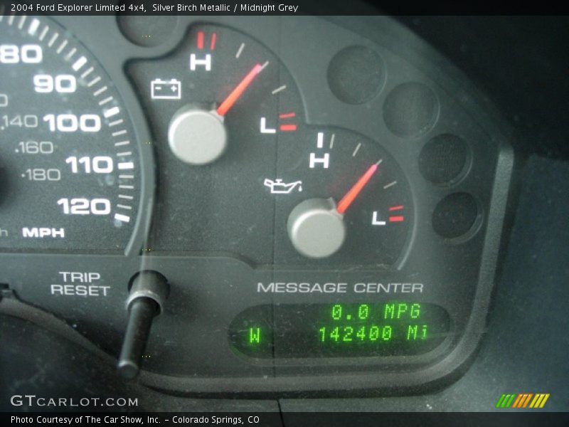 Silver Birch Metallic / Midnight Grey 2004 Ford Explorer Limited 4x4