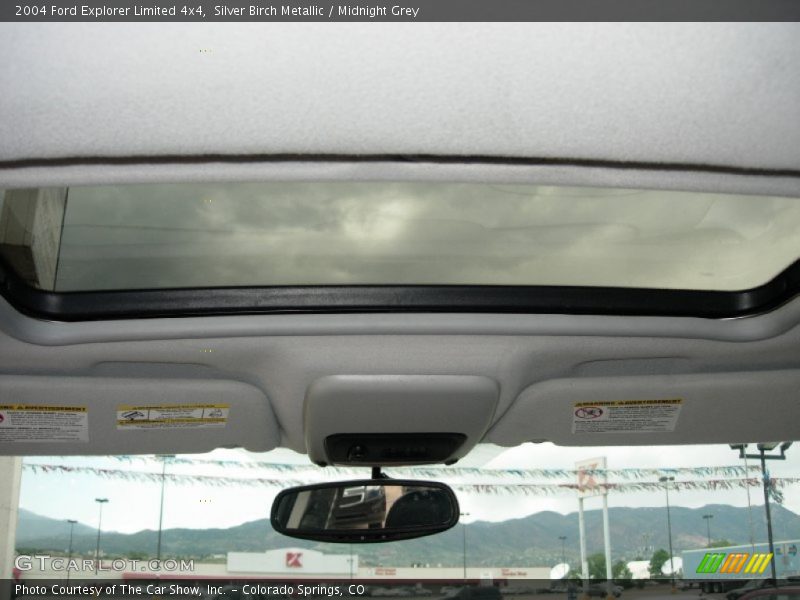 Silver Birch Metallic / Midnight Grey 2004 Ford Explorer Limited 4x4