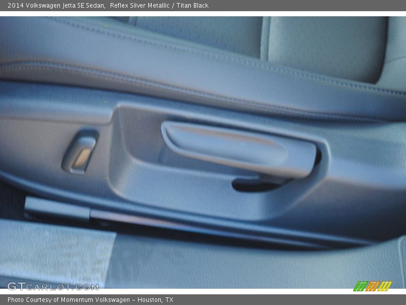 Reflex Silver Metallic / Titan Black 2014 Volkswagen Jetta SE Sedan