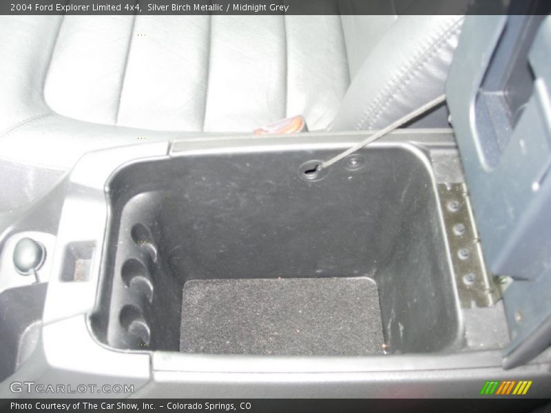 Silver Birch Metallic / Midnight Grey 2004 Ford Explorer Limited 4x4