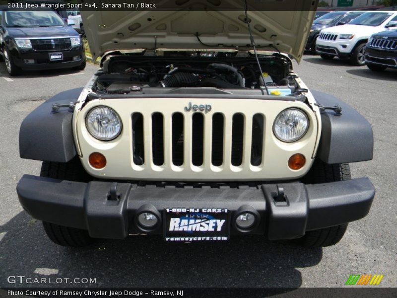 Sahara Tan / Black 2011 Jeep Wrangler Sport 4x4