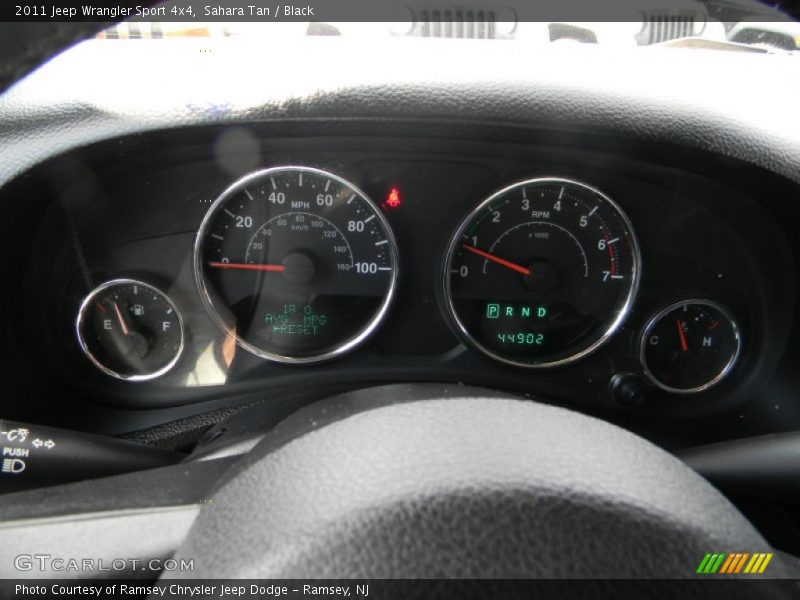 Sahara Tan / Black 2011 Jeep Wrangler Sport 4x4