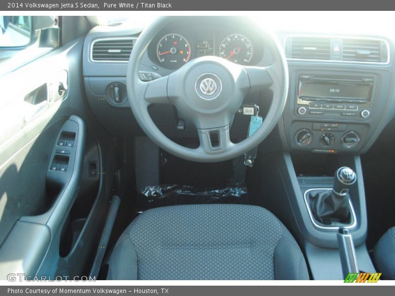 Pure White / Titan Black 2014 Volkswagen Jetta S Sedan
