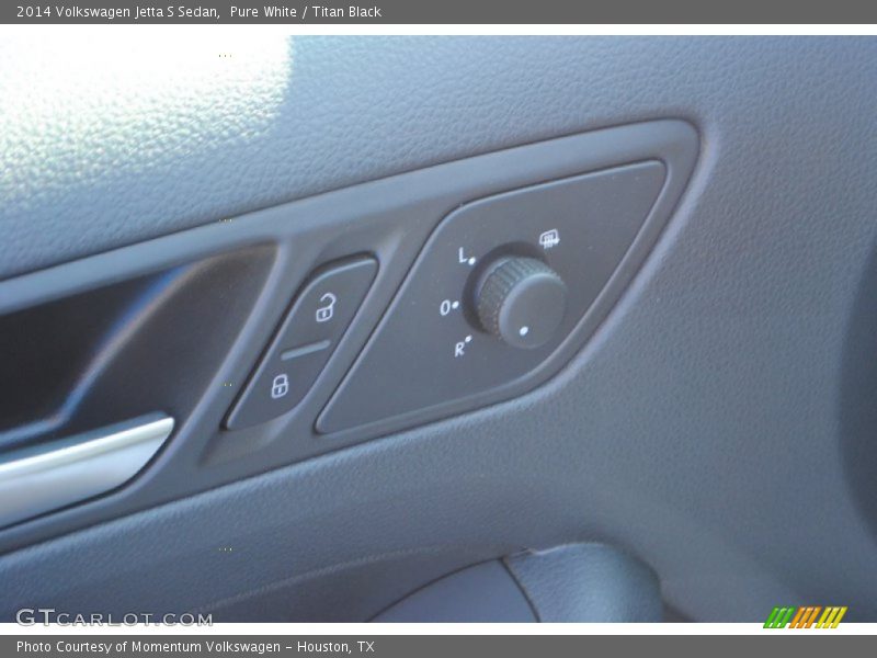 Pure White / Titan Black 2014 Volkswagen Jetta S Sedan