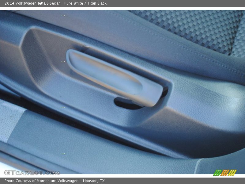 Pure White / Titan Black 2014 Volkswagen Jetta S Sedan