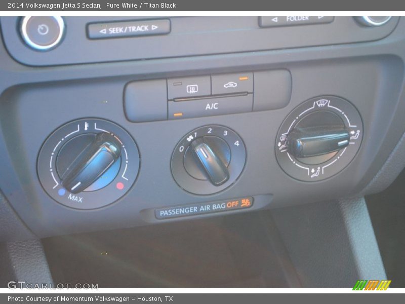 Pure White / Titan Black 2014 Volkswagen Jetta S Sedan