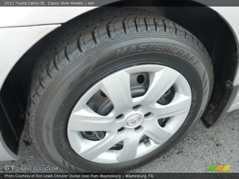 Classic Silver Metallic / Ash 2011 Toyota Camry SE