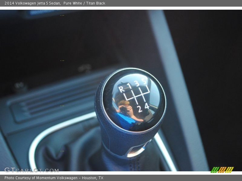 Pure White / Titan Black 2014 Volkswagen Jetta S Sedan