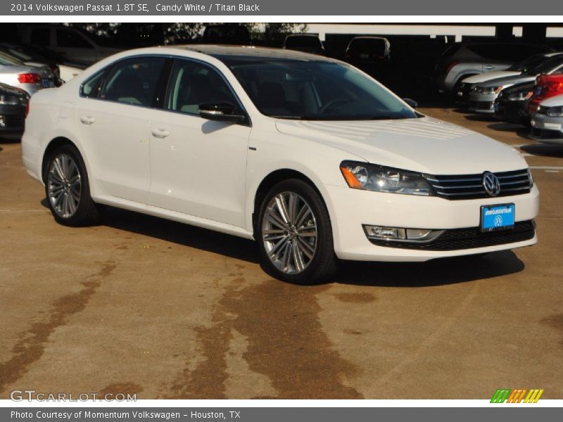 Candy White / Titan Black 2014 Volkswagen Passat 1.8T SE