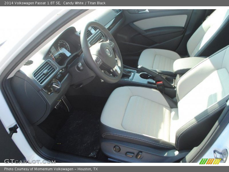 Candy White / Titan Black 2014 Volkswagen Passat 1.8T SE