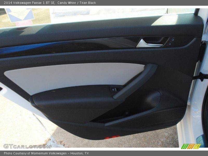 Candy White / Titan Black 2014 Volkswagen Passat 1.8T SE