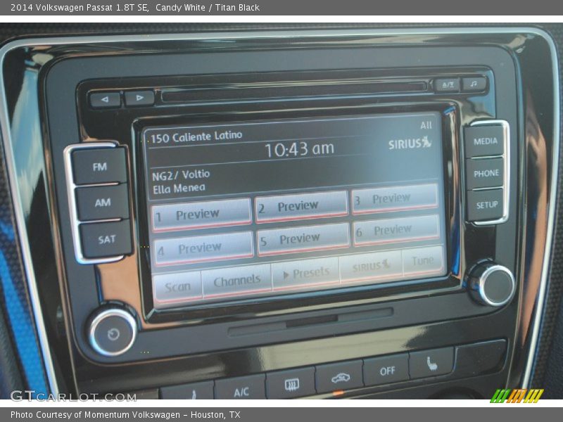 Candy White / Titan Black 2014 Volkswagen Passat 1.8T SE
