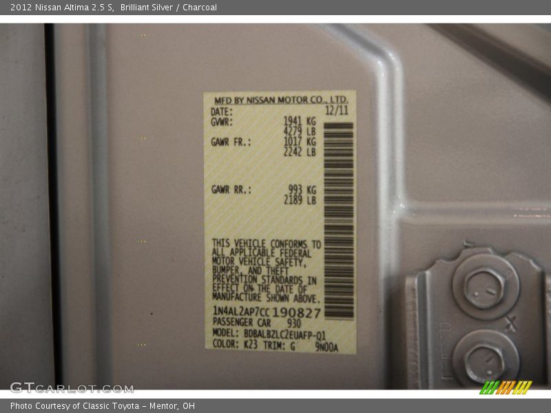 Brilliant Silver / Charcoal 2012 Nissan Altima 2.5 S