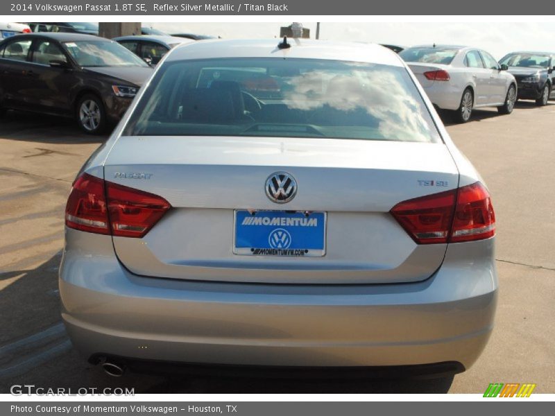 Reflex Silver Metallic / Titan Black 2014 Volkswagen Passat 1.8T SE