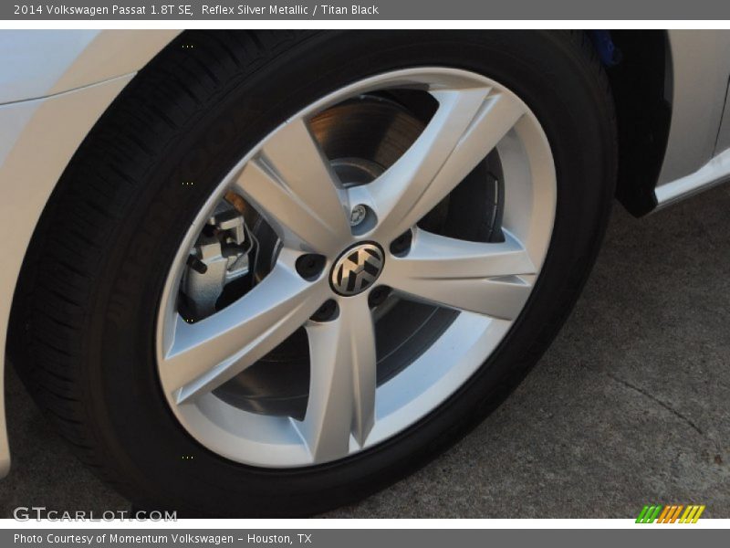 Reflex Silver Metallic / Titan Black 2014 Volkswagen Passat 1.8T SE