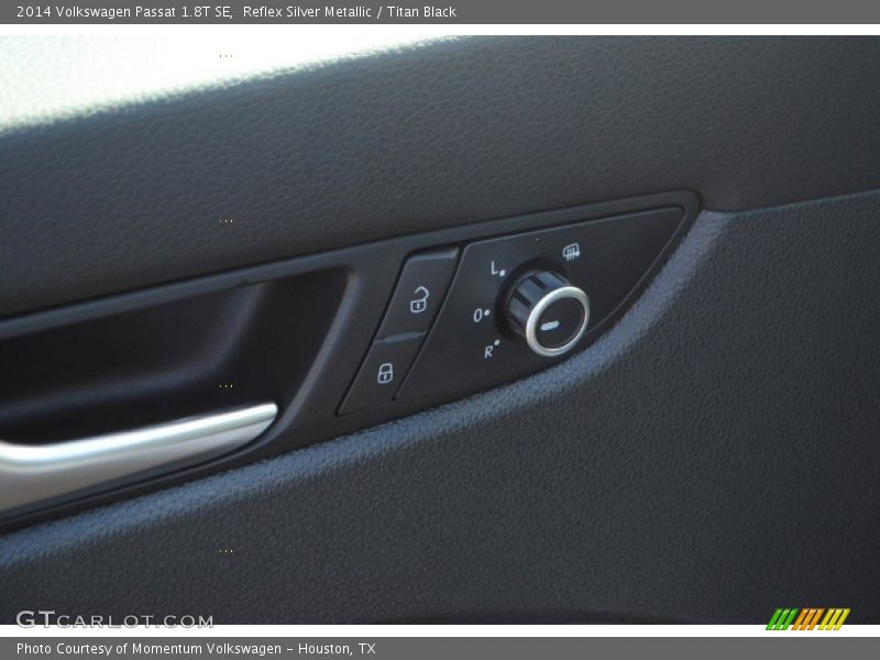 Reflex Silver Metallic / Titan Black 2014 Volkswagen Passat 1.8T SE