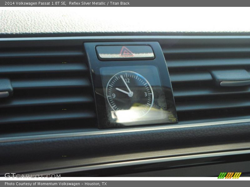 Reflex Silver Metallic / Titan Black 2014 Volkswagen Passat 1.8T SE