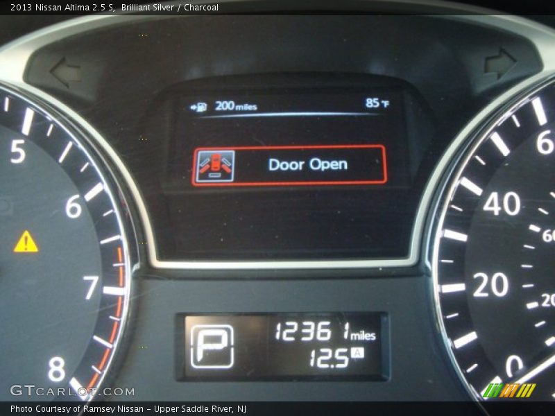 Brilliant Silver / Charcoal 2013 Nissan Altima 2.5 S