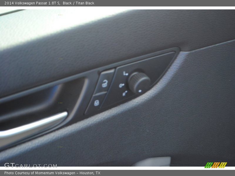 Black / Titan Black 2014 Volkswagen Passat 1.8T S