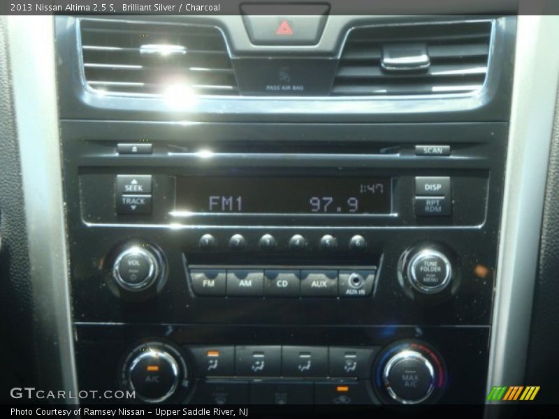 Brilliant Silver / Charcoal 2013 Nissan Altima 2.5 S