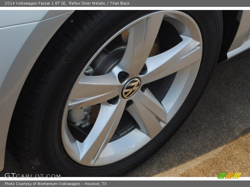 Reflex Silver Metallic / Titan Black 2014 Volkswagen Passat 1.8T SE