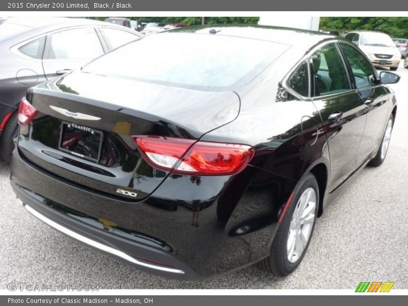 Black / Black 2015 Chrysler 200 Limited